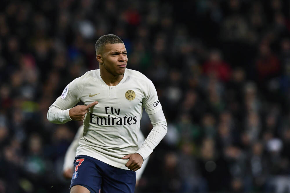 V观财报｜财信发展控股股东签署重整投资协议 控制权或变更